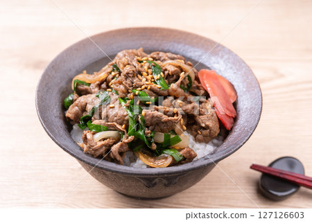 Beef grilled meat bowl Beef grilled meat bowl 127126603
