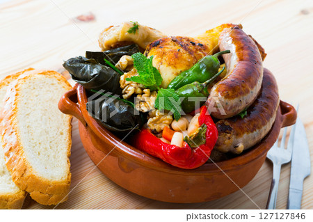 Dish of Bulgarian cuisine Kapama 127127846