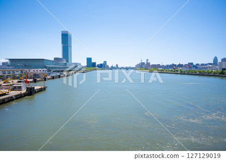 View of Niigata Port from the car ferry View of Niigata Port from the car ferry 127129019