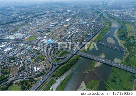 海老名上方的高速公路與河流景觀 127129326