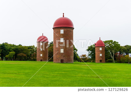 A brick silo with a dome-shaped iron roof and a kokeshi-shaped finial in Meiji Park, Nemuro City A brick silo with a dome-shaped iron roof and a kokeshi-shaped finial in Meiji Park, Nemuro City 127129826