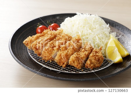 Pork loin cutlet 127130663
