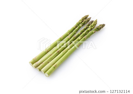 白色背景上的綠蘆筍 127132114