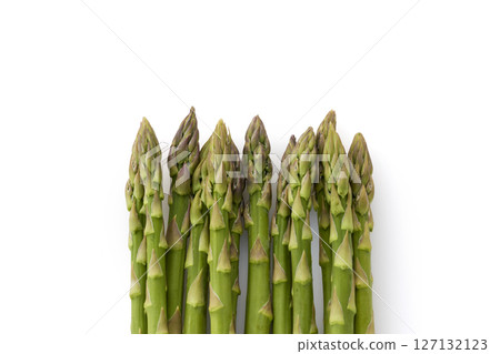 白色背景上的綠蘆筍 127132123