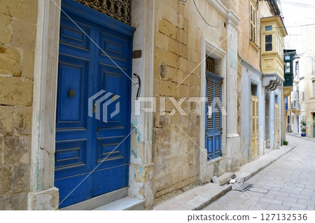 馬耳他共和國，馬耳他島，三座城市，維托里奧薩，科拉基奧區，街景，鵝卵石，凸窗 127132536