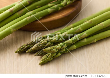 Asparagus  127132680