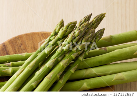 Asparagus Asparagus 127132687