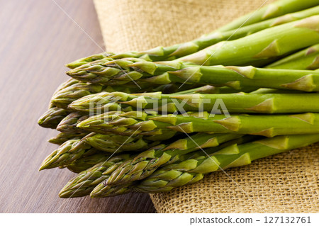 Asparagus Asparagus 127132761
