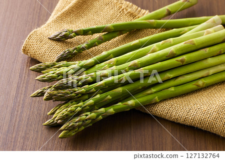 Asparagus Asparagus 127132764