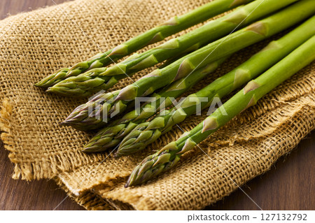 Asparagus Asparagus 127132792