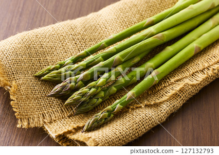 Asparagus Asparagus 127132793