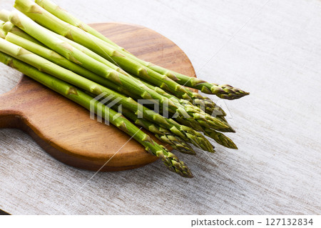 Asparagus  127132834