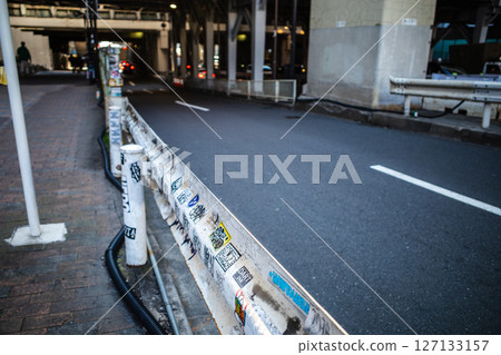 城市地下通道及護欄景觀 城市地下通道及護欄景觀 127133157