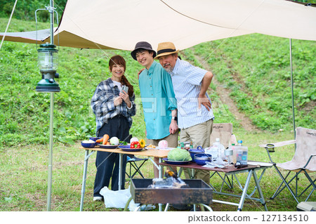 露營 戶外烤肉BBQ 家庭 親子 127134510