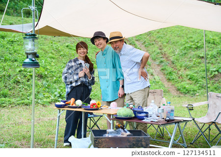 露營 戶外烤肉BBQ 家庭 親子 127134511