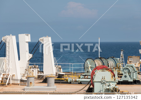 【駛往札幌大洗的「向日葵號」船尾，正在遠洋航行】 127135342