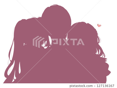 一名男子被兩名女子抱住的剪影 127136167