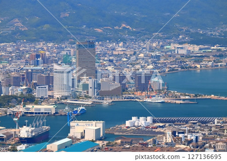 【香川縣】從八島丸展望台(日本觀光地百選)眺望高松市 【香川縣】從八島丸展望台(日本觀光地百選)眺望高松市 127136695