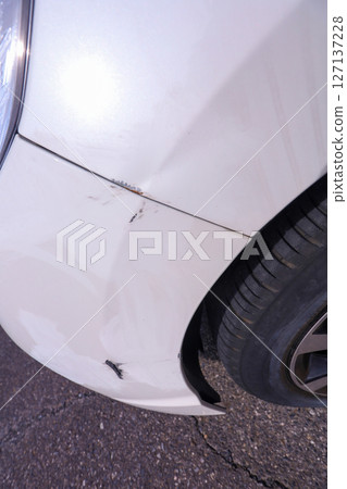 Scratches around the bumper 127137228