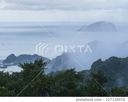 The misty landscape of Jiufen & Keelung Islet, Taiwan 127138078