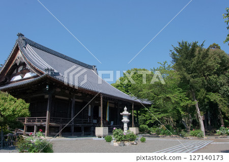 牡丹寺大殿和藍天 127140173