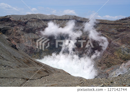 Plume Plume 127142744