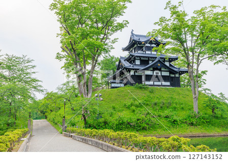 Early summer at Takada Castle Park, Triple Tower, Joetsu City, Niigata Prefecture 127143152