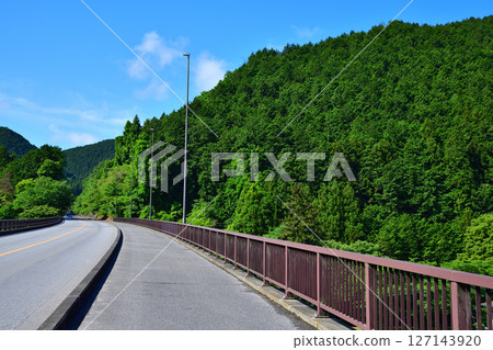從思川新越路橋眺望，栃木縣鹿沼市栃木縣鹿尾市32號縣道 127143920