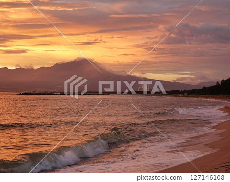 從海岸看到的日落 127146108