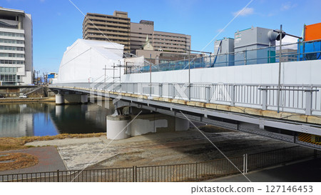 靜岡縣沼津市街道（正在進行塗裝的尾張橋） 127146453