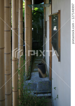 小餐館的入口 小餐館的入口 127148997