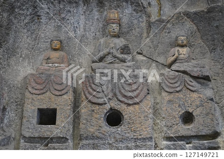 National Treasure Usuki Stone Buddhas: Three Buddha Statues 127149721