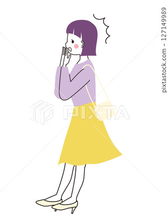 驚訝的年輕女子用手摀住嘴 127149989