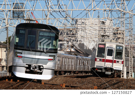 [H] Tokyo Metro Hibiya Line 13000 Series Train (Tobu Isesaki Line Direct) 127150827