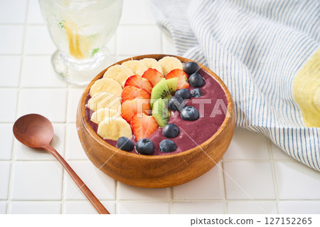 香蕉草莓巴西莓碗 香蕉草莓巴西莓碗 127152265