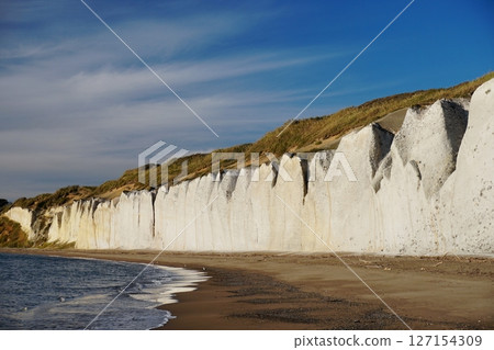 Shirafura of Takise Coast, Otobe-cho, Hokkaido, where chalk cliffs line the horizon. Ver. 2 Shirafura of Takise Coast, Otobe-cho, Hokkaido, where chalk cliffs line the horizon. Ver. 2 127154309