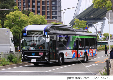 Osaka City Bus departing from Sakurajima Bus Terminal 127156759