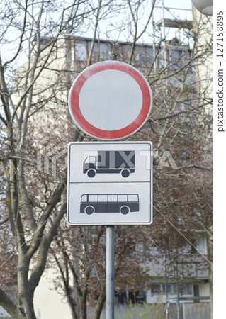 A traffic sign 127158895
