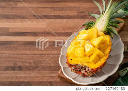 pineapple tropical leaves bowl cut slices pineapple chucks bowl パイナップル pineapple tropical leaves bowl cut slices pineapple chucks bowl パイナップル 127160483