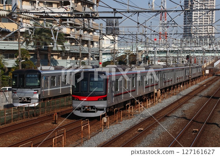 [TS] Tobu Skytree Line/Tobu Isesaki Line 70090 series (direct to Tokyo Metro Hibiya Line) 127161627