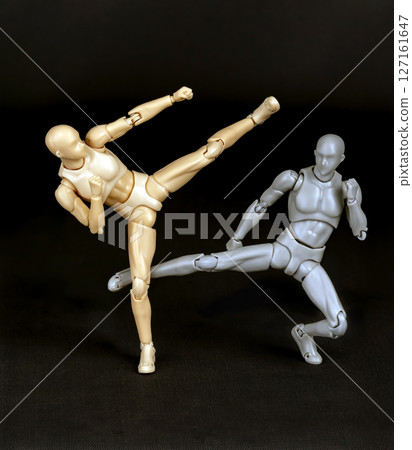 Then Kwat Lan Wat (An Old Monk Sweeping the Temple Ground) Figurines, 14 of 15 Standard Luk Mai Muay Thai Techniques. 127161647