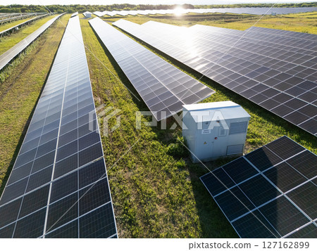 Aerial view of solar power station with energy storage 127162899