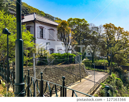 Former Steele Memorial School, Glover Garden 127163366