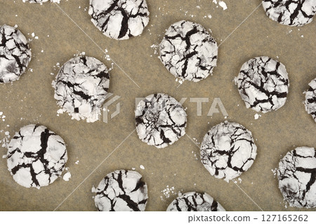 Chocolate crinkle cookies Chocolate crinkle cookies 127165262