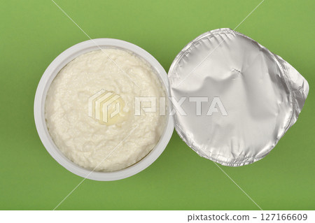 Fresh cottage cheese 127166609