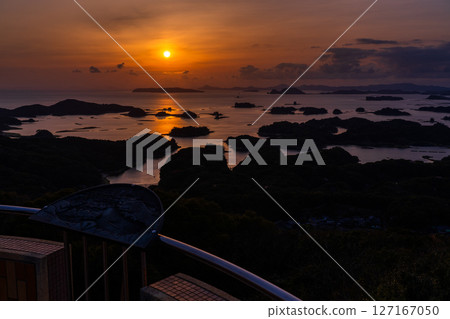 Sunset over the Kujukushima Islands in Sasebo Bay, Nagasaki Prefecture 127167050