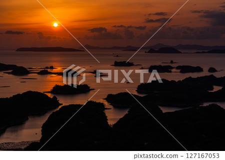 Sunset over the Kujukushima Islands in Sasebo Bay, Nagasaki Prefecture 127167053