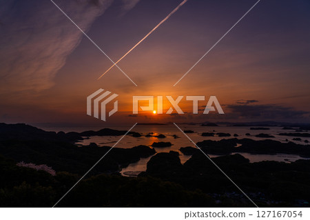 Sunset over the Kujukushima Islands in Sasebo Bay, Nagasaki Prefecture 127167054