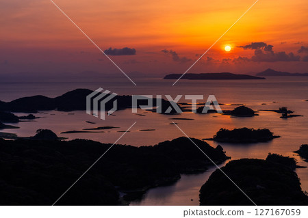 Sunset over the Kujukushima Islands in Sasebo Bay, Nagasaki Prefecture Sunset over the Kujukushima Islands in Sasebo Bay, Nagasaki Prefecture 127167059