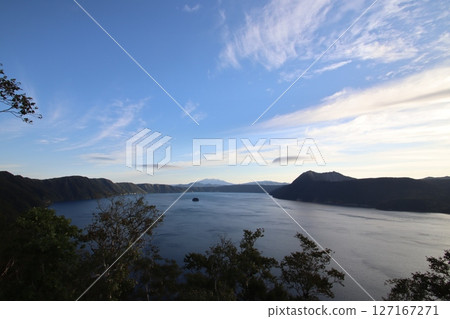 Lake Mashu 127167271
